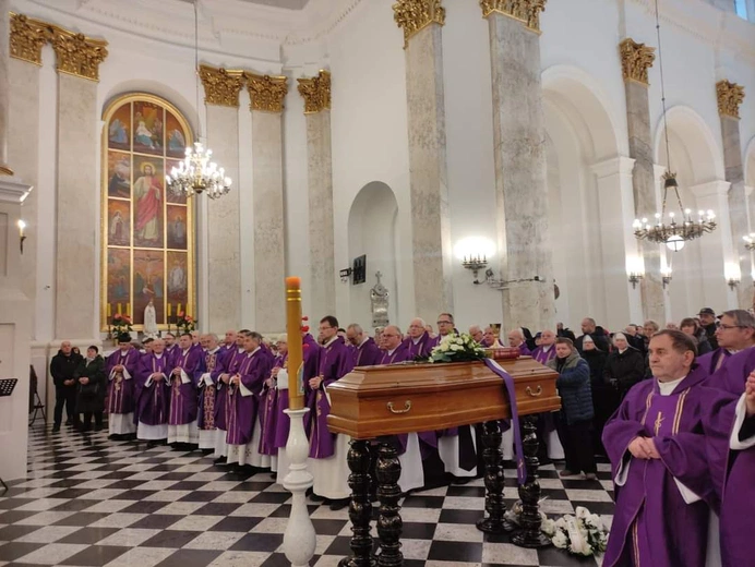 Pożegnanie ks. Stanisława Tujaka