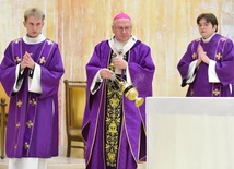 Msza św. za zmarłych ze społeczności Hosianum