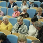 Konferencja o odkryciach w kryptach
