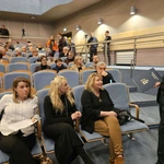 Konferencja o odkryciach w kryptach