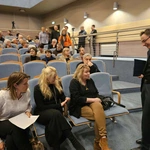 Konferencja o odkryciach w kryptach