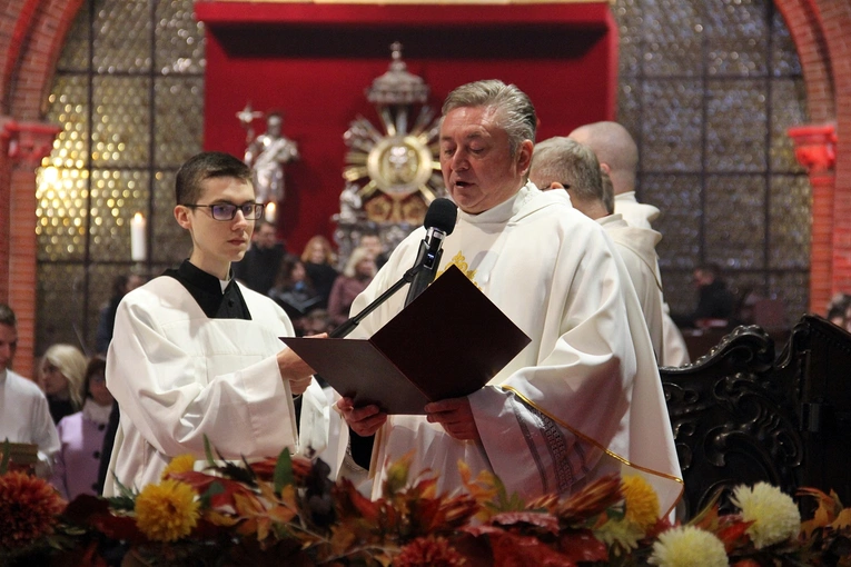 Rocznica poświęcenia katedry i 35-lecie Caritas Archidiecezji Wrocławskiej