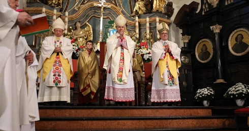 Księżak na katedrze - historyczny ingres biskupa Wojciecha Osiala