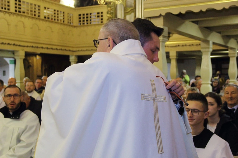 Święcenia diakonatu w Kobylnicy cz. 1
