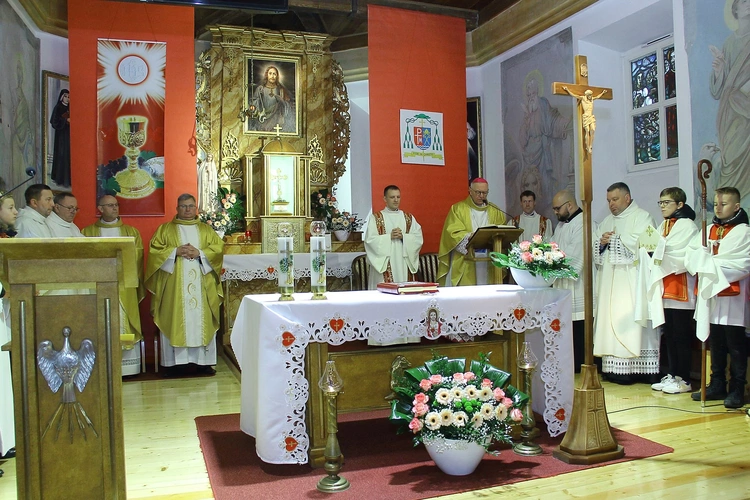 Święcenia diakonatu w Kobylnicy cz. 1