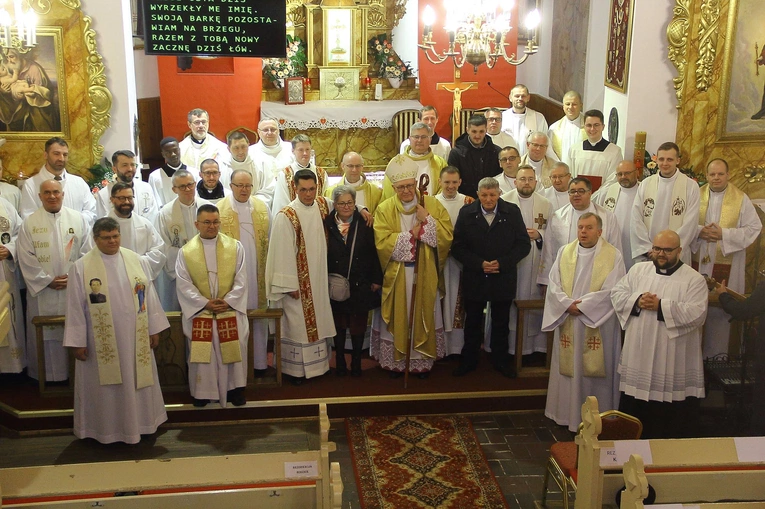 Święcenia diakonatu w Kobylnicy cz. 2