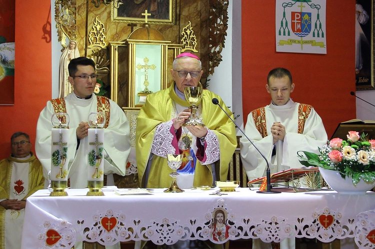 Święcenia diakonatu w Kobylnicy cz. 2