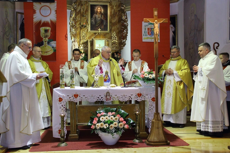 Święcenia diakonatu w Kobylnicy cz. 2