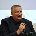 Debata o mądrym pomaganiu