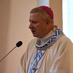 Debata o mądrym pomaganiu