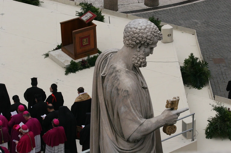 Skąd się biorą papieże? Rozmowa z historykiem Kościoła