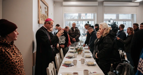 Niedzielny obiad z biskupami