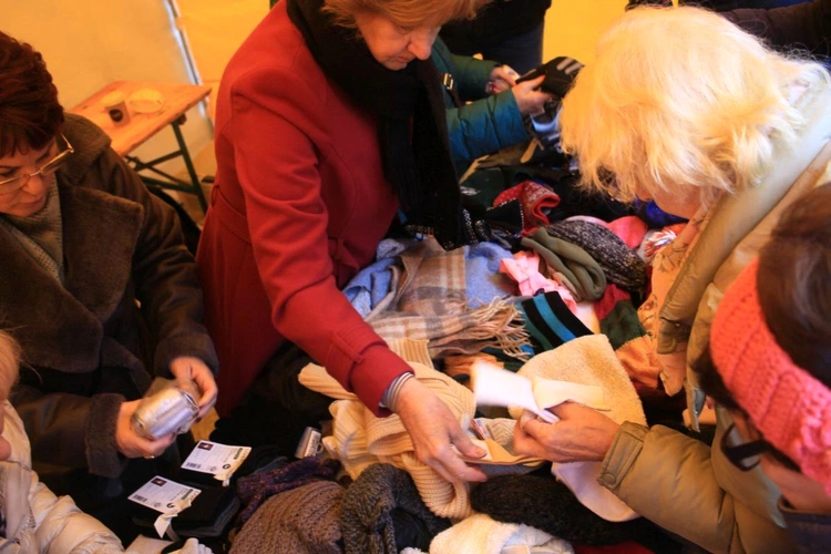 VIII Światowy Dzień Ubogich w Opolu - wspólna biesiada