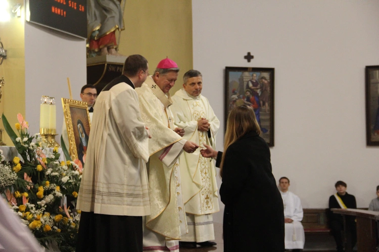 Odpust w parafii NMP Matki Miłosierdzia w Oleśnicy