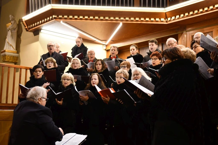 Koncert chóru "Cantemus Domino"