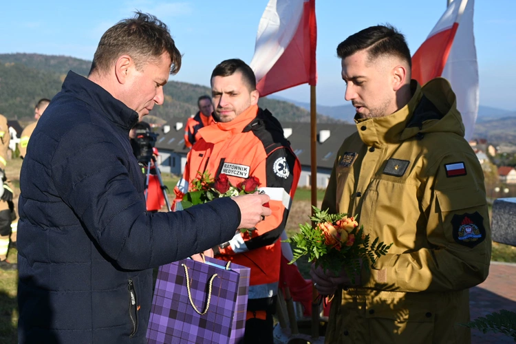 Ku pamięci i przestrodze