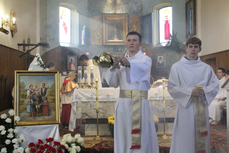 Żbikowice. Uroczyste wprowadzenie obrazu Ulmów
