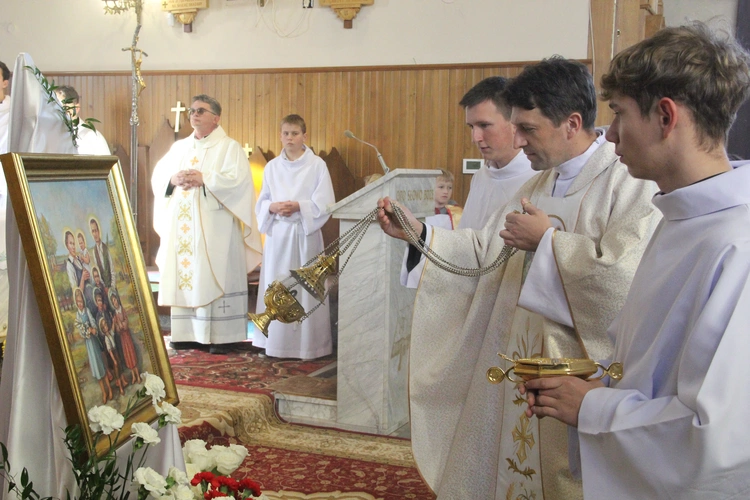 Żbikowice. Uroczyste wprowadzenie obrazu Ulmów