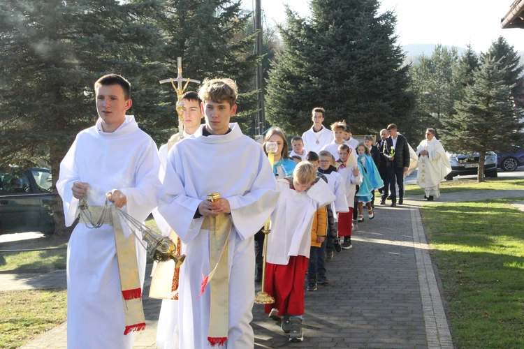 Żbikowice. Uroczyste wprowadzenie obrazu Ulmów