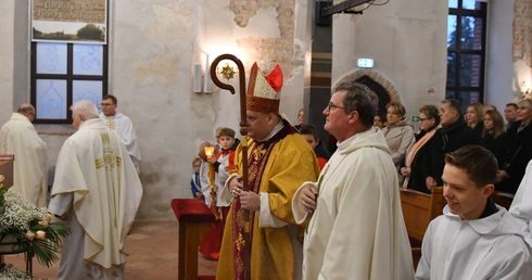 Parafia w Wawrowie ma już 25 lat