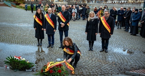 "Przebaczamy i prosimy o przebaczenie" - orędzie coraz bardziej żywe