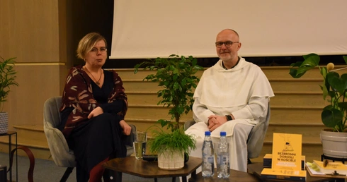 Spotkanie z autorami książki "Bezbronni dorośli w Kościele"