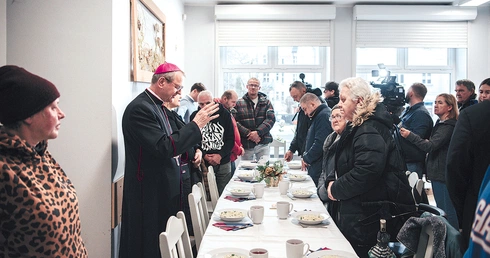 Wydarzenie rozpoczęło się od błogosławieństwa pokarmów.