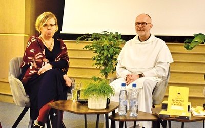 Magdalena Dobrzyniak i o. Tomasz Franc OP.