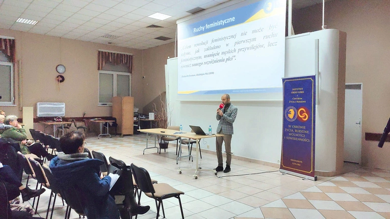 – Ideologia gender wkracza do naszego życia, ale można się przed nią bronić – przekonywał Marek Puzio.