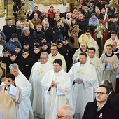 Modlitwa pod przewodnictwem bp. Krzysztofa Nitkiewicza połączyła pokolenia.