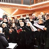 Obecnie chór liczy 34 członków. Na zdjęciu: listopadowy koncert w kościele pw. Najświętszego Zbawiciela w Zielonej Górze w ramach jubileuszu 70-lecia.