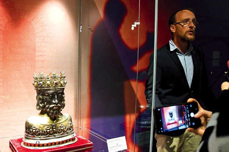 Relikwiarz św. Zygmunta na co dzień znajduje się w skarbcu katedralnym w Płocku.