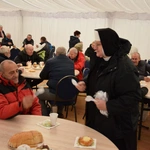 Pielgrzymka ubogich i bezdomnych do MB Ostrobramskiej