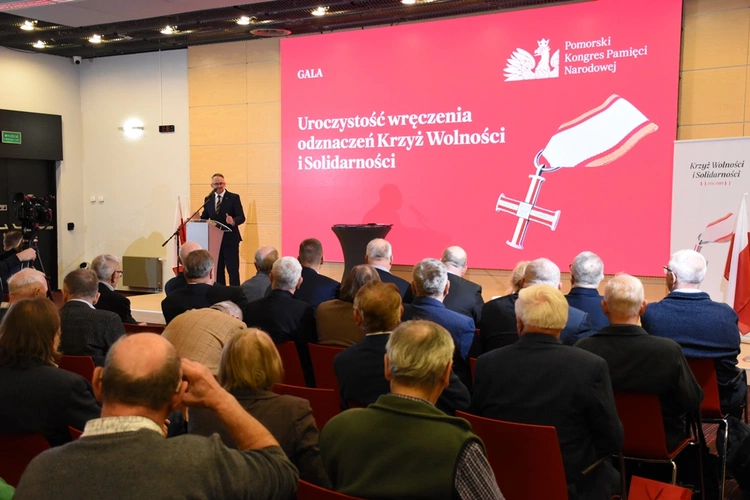 Krzyże Wolności i Solidarności