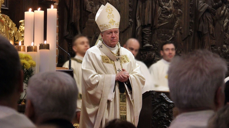 Abp Kupny po spotkaniu biskupów z osobami pokrzywdzonymi: Chrystus jest w tym cierpieniu z nimi. I Kościół też powinien być