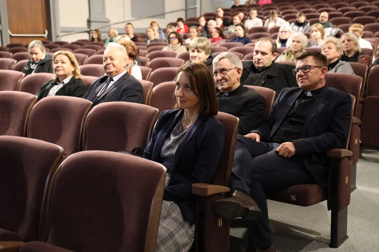 Konferencja o rodzinie