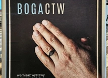 Wystawa "Rzeczy pełne BOGActw"