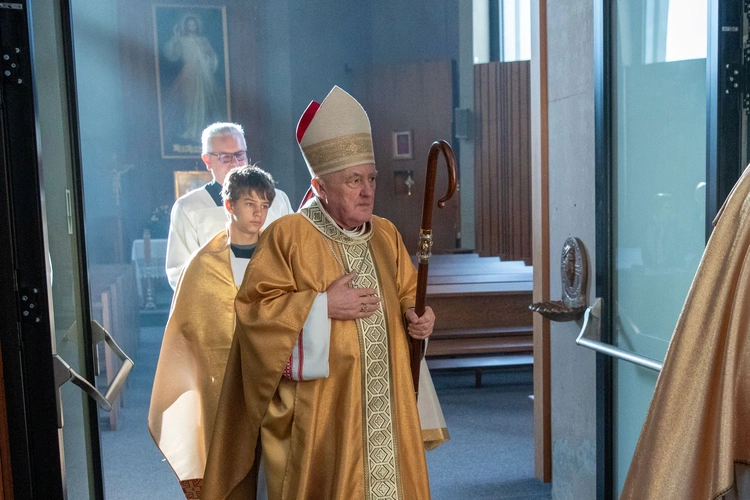 Domówka u Taty, czyli młodzi wokół Najświętszego Sakramentu
