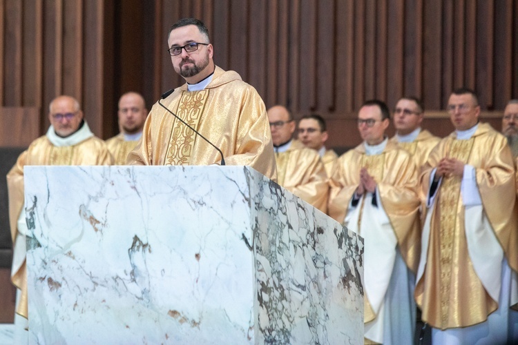 Domówka u Taty, czyli młodzi wokół Najświętszego Sakramentu