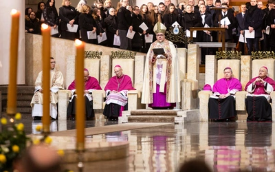 Archidiecezja. Nieszpory rozpoczęły Rok Jubileuszowy setnej rocznicy powstania diecezji katowickiej
