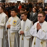 Trwa Modlitewny Wieczór Młodych