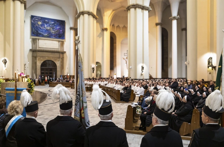 Początek Roku Jubileuszowego w archidiecezji katowickiej cz.2