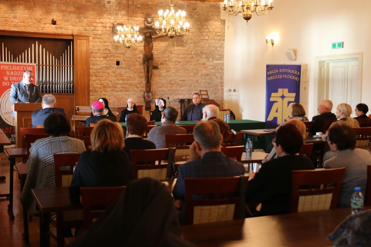 Płock. Sympozjum Akcji Katolickiej