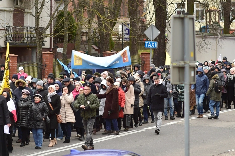 Olsztyn. Procesja Chrystusa Króla