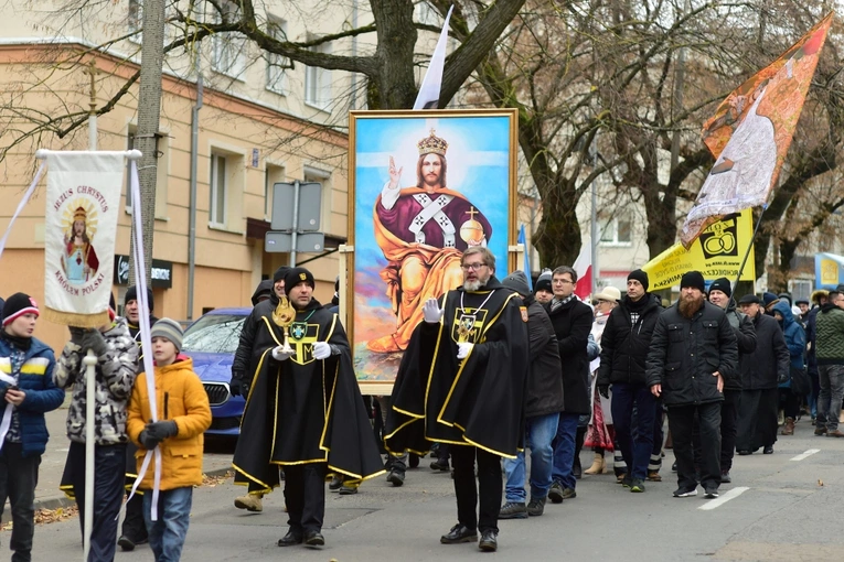 Olsztyn. Procesja Chrystusa Króla
