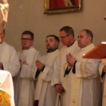 Bazylika pełna młodych