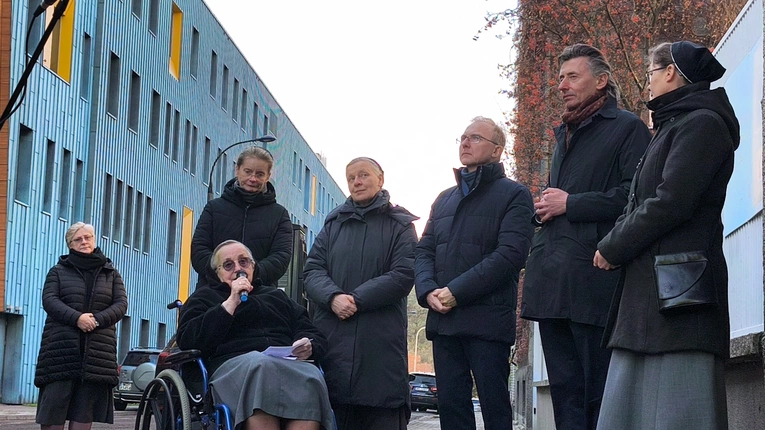 Wielcy wśród nas. Tablica przy ul. Wiślanej