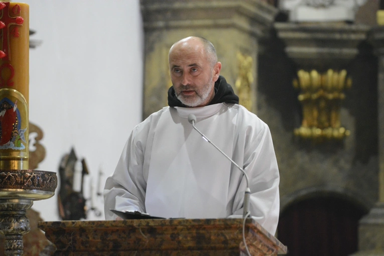 Powitanie i poświęcenie figury św. Michała Archanioła w Jemielnicy