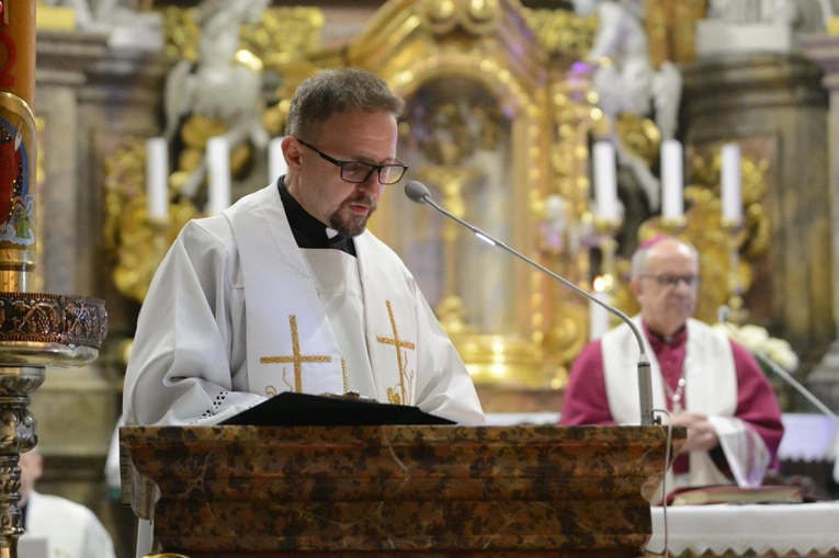 Powitanie i poświęcenie figury św. Michała Archanioła w Jemielnicy