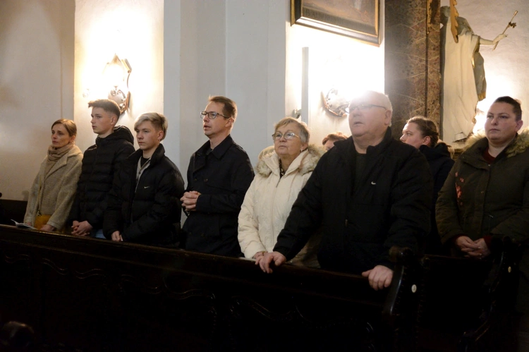 Powitanie i poświęcenie figury św. Michała Archanioła w Jemielnicy